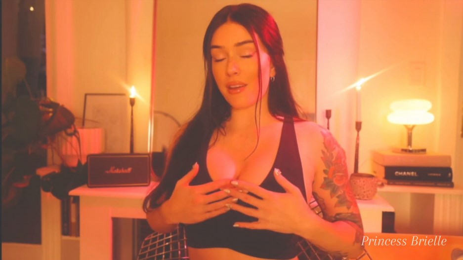 Princess Brielle FinDom – Beta Porn – Yoga Brat